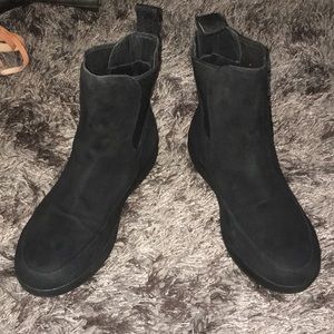Fitflop boots suede